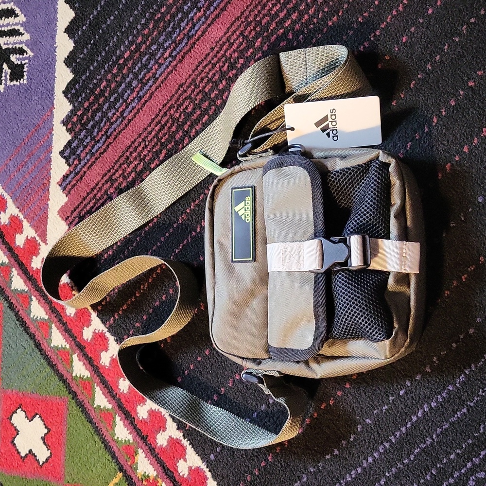 Olive festival crossbody